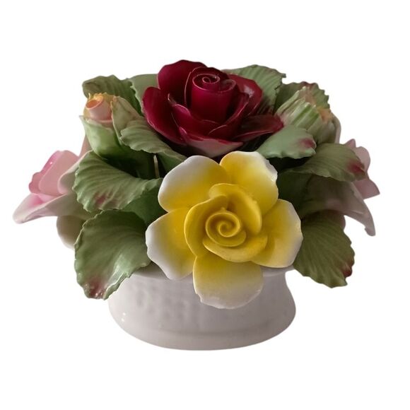 Aynsley Porcelain Flower Basket June Rose Hand Molded England Vintage TINY CHIP. - Picture 10 of 16